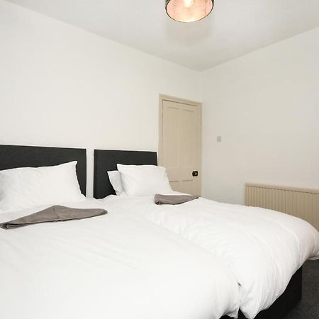 Cottage Style 3 Bedroom House - Close To City Centre & The Peaks Chesterfield Buitenkant foto