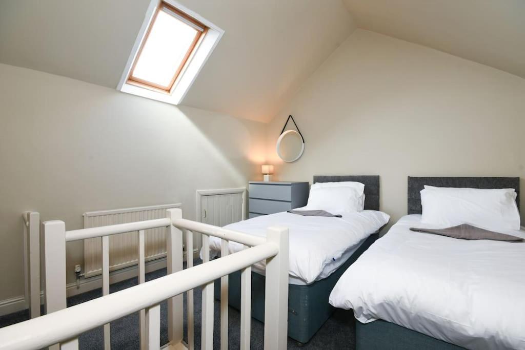 Cottage Style 3 Bedroom House - Close To City Centre & The Peaks Chesterfield Buitenkant foto
