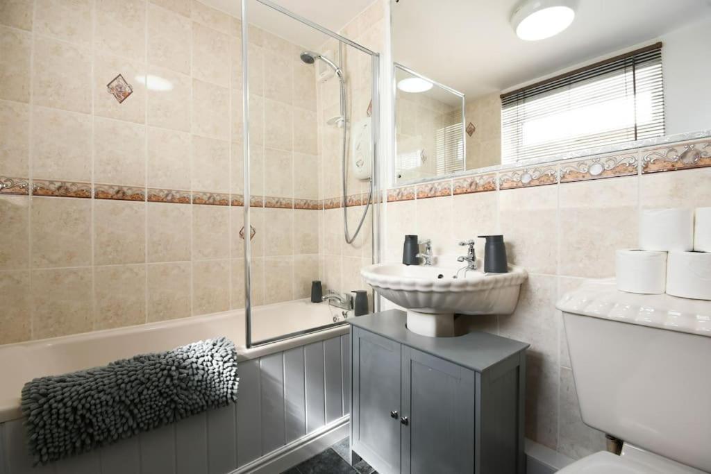 Cottage Style 3 Bedroom House - Close To City Centre & The Peaks Chesterfield Buitenkant foto